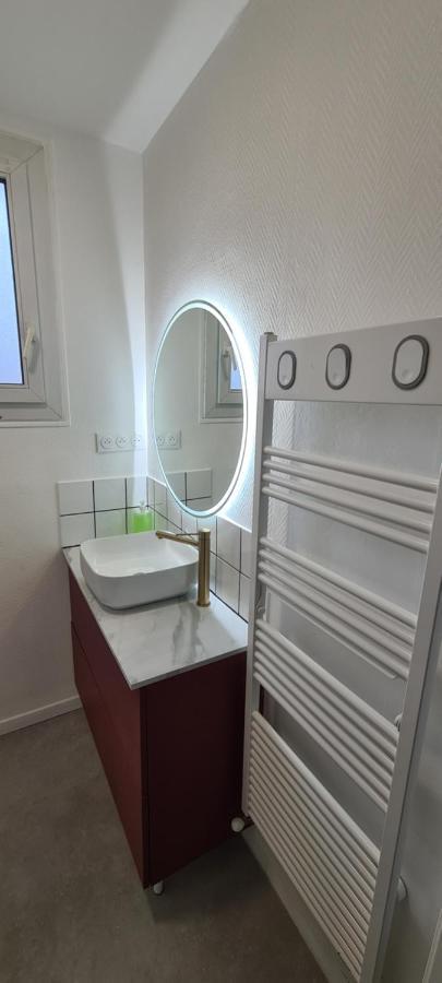 Private Room In Shared Apartment III Beauvais Exterior foto